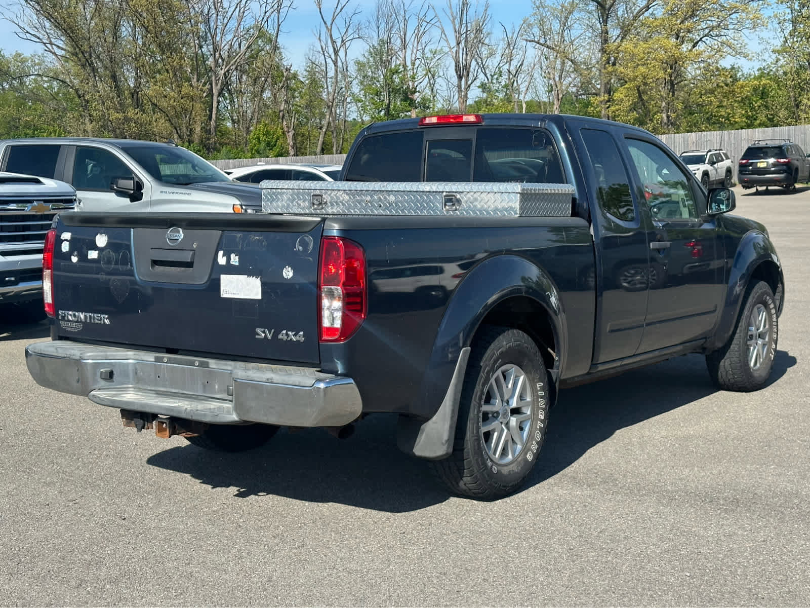 Used 2015 Nissan Frontier SV AWD/4WD image 5