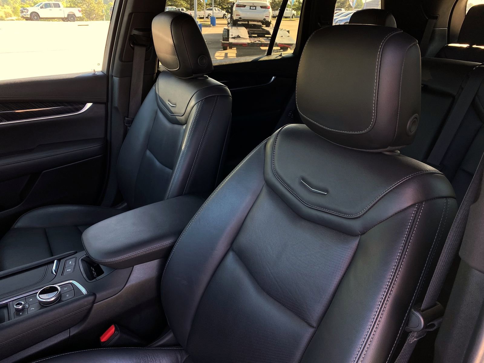 Used 2024 Cadillac XT6 Premium Luxury image 12