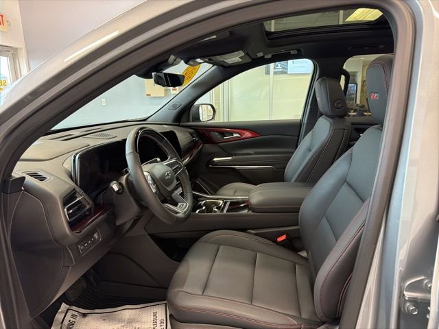 Used 2025 Chevrolet Traverse Z71 w/ Enhanced Driving Package image 15