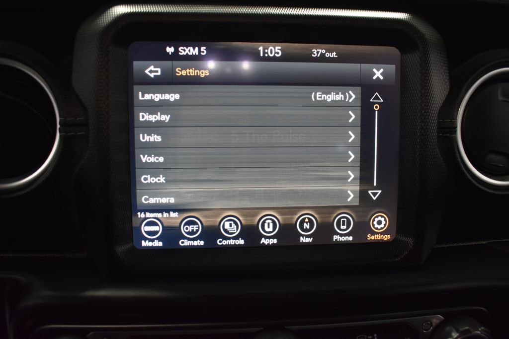Used 2021 Jeep Wrangler Unlimited Sahara image 28