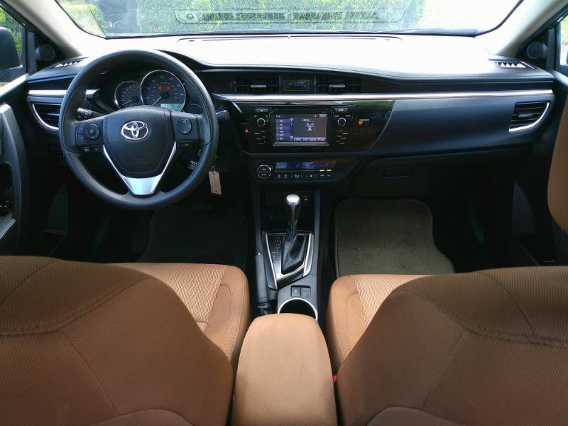 Used 2015 Toyota Corolla LE image 14