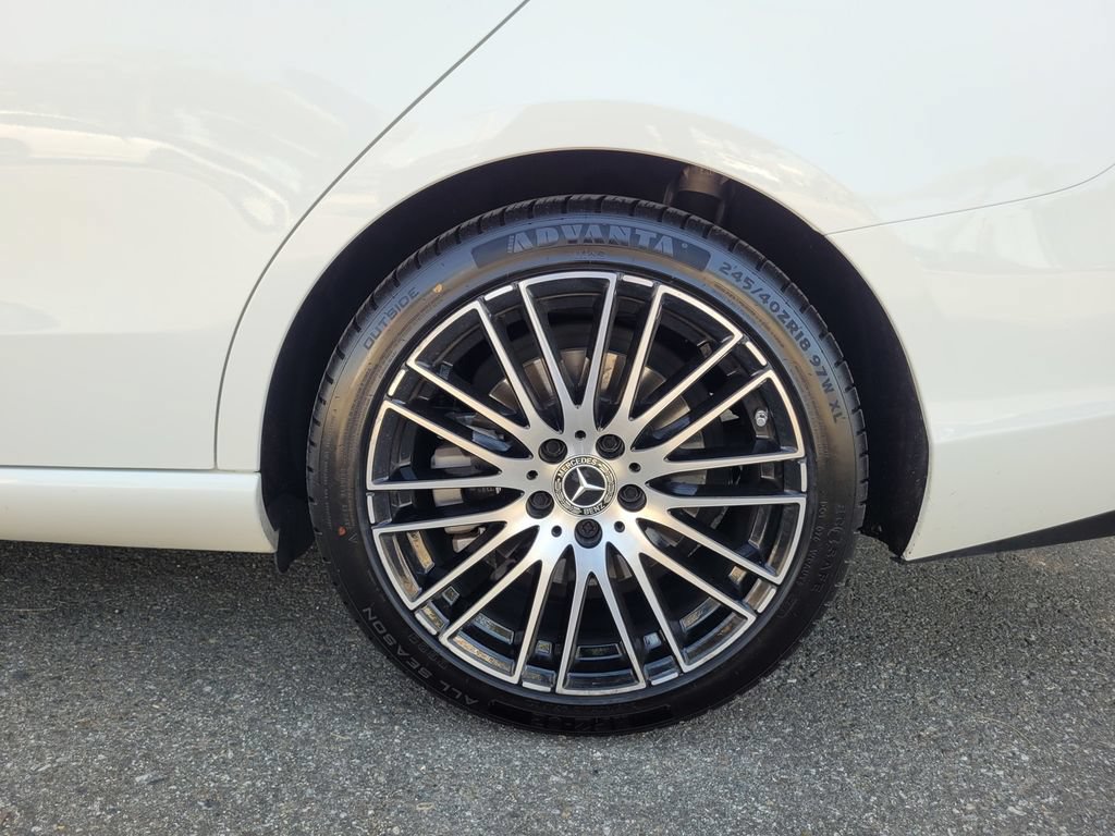 Used 2023 Mercedes-Benz C 300 Sedan image 37