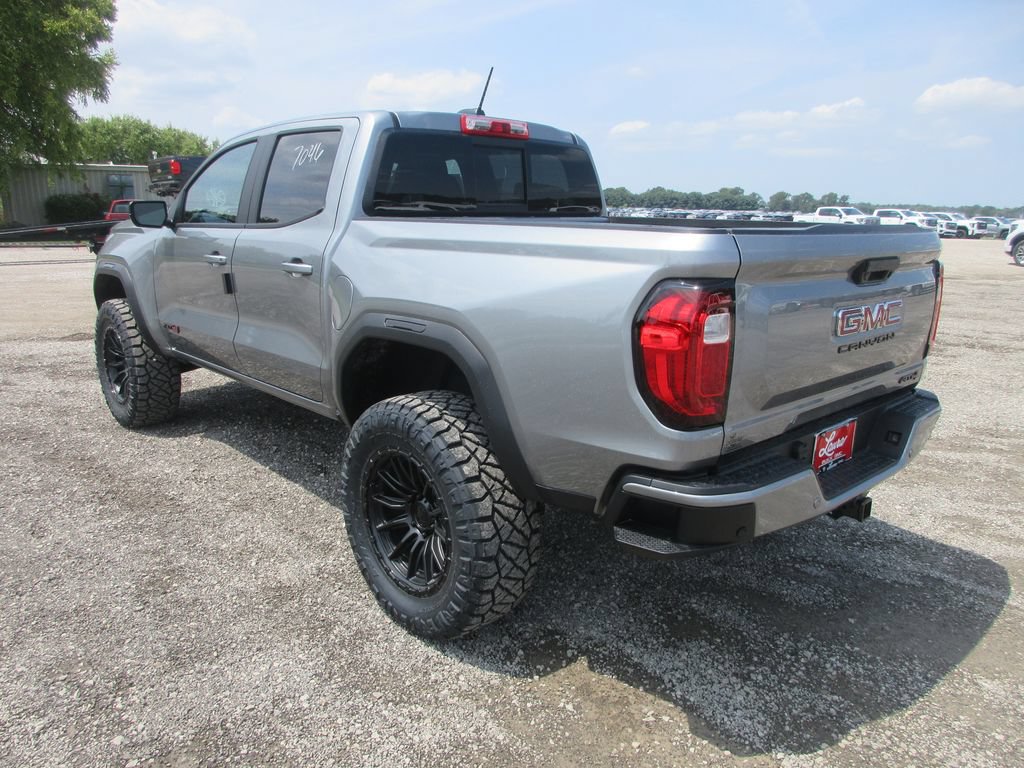 New 2026 GMC Canyon AT4 AWD/4WD image 10
