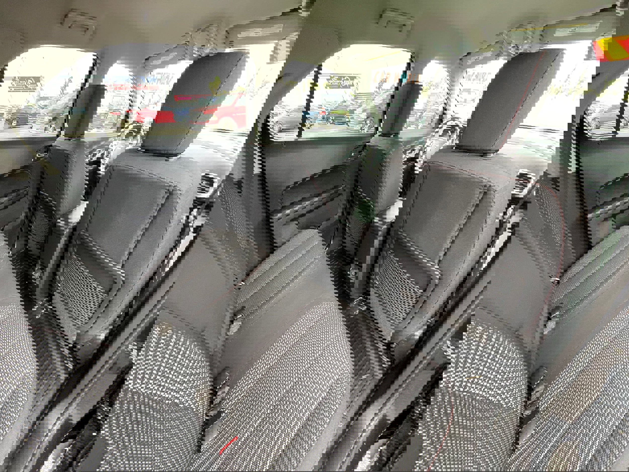 Used 2017 Chevrolet Equinox LT image 22