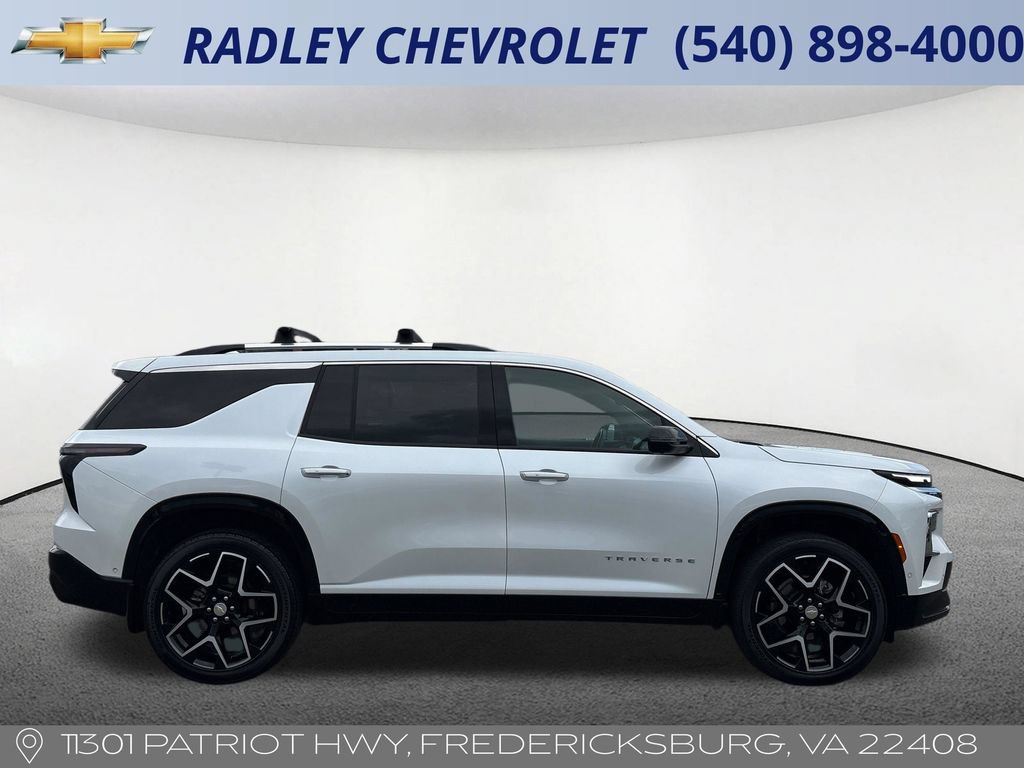 Used 2025 Chevrolet Traverse High Country w/ LPO, Floor Liner Package FWD image 22