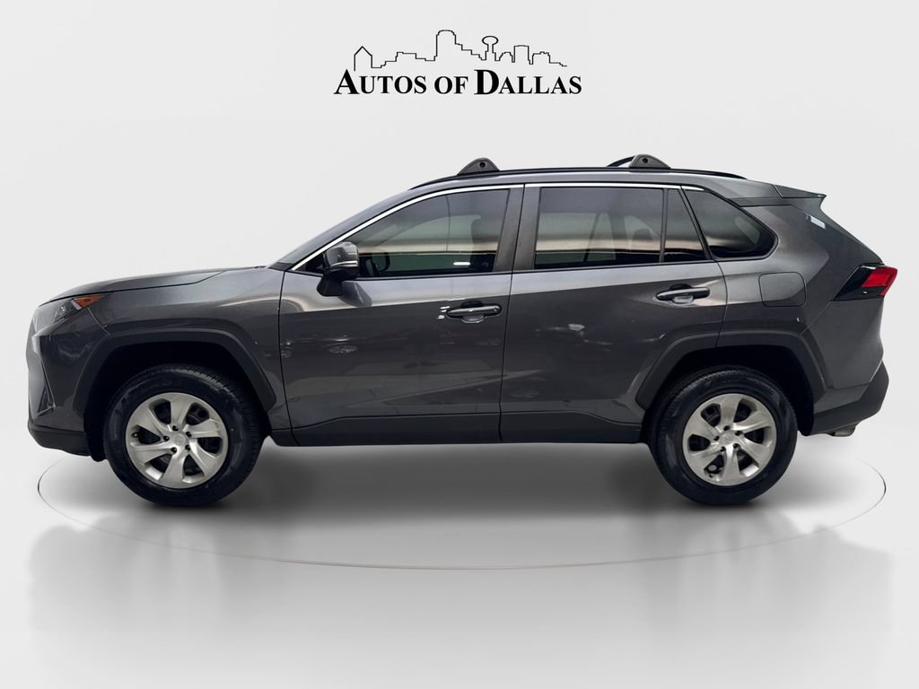 Used 2021 Toyota RAV4 LE FWD image 5