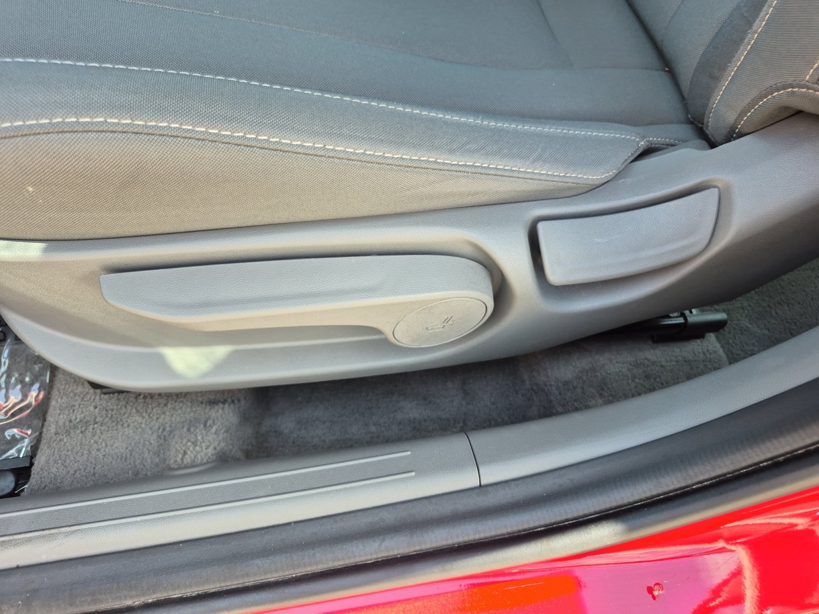 Used 2025 Hyundai Elantra SEL FWD image 13