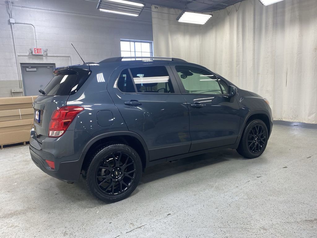 Certified 2022 Chevrolet Trax LT w/ Driver Confidence Package image 11