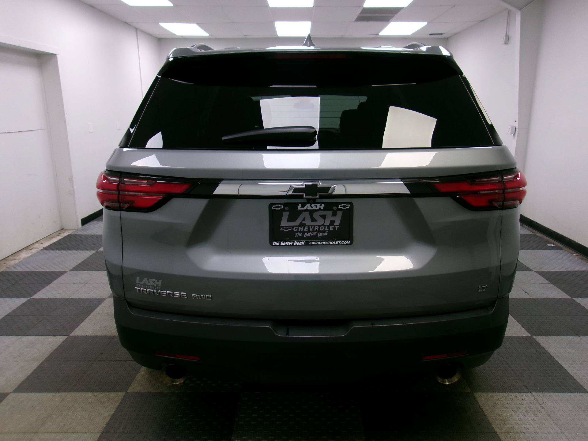 Used 2023 Chevrolet Traverse LT w/ LPO, Floor Liner Package AWD/4WD image 12