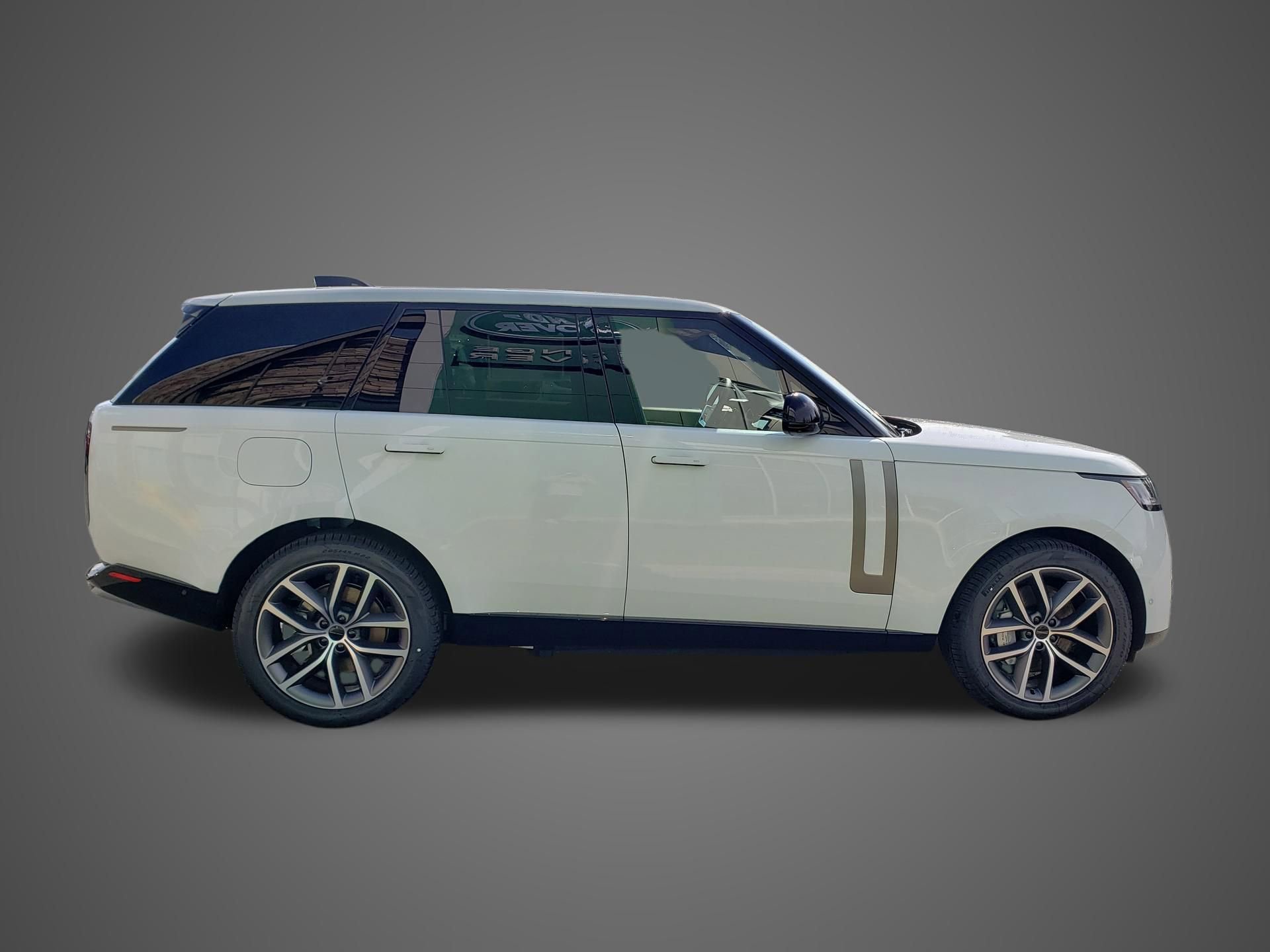 New 2026 Land Rover Range Rover SE image 4