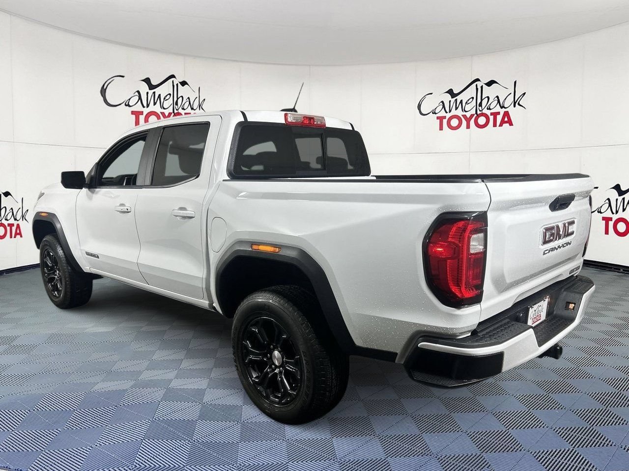 Used 2024 GMC Canyon Elevation w/ Convenience Package RWD image 5
