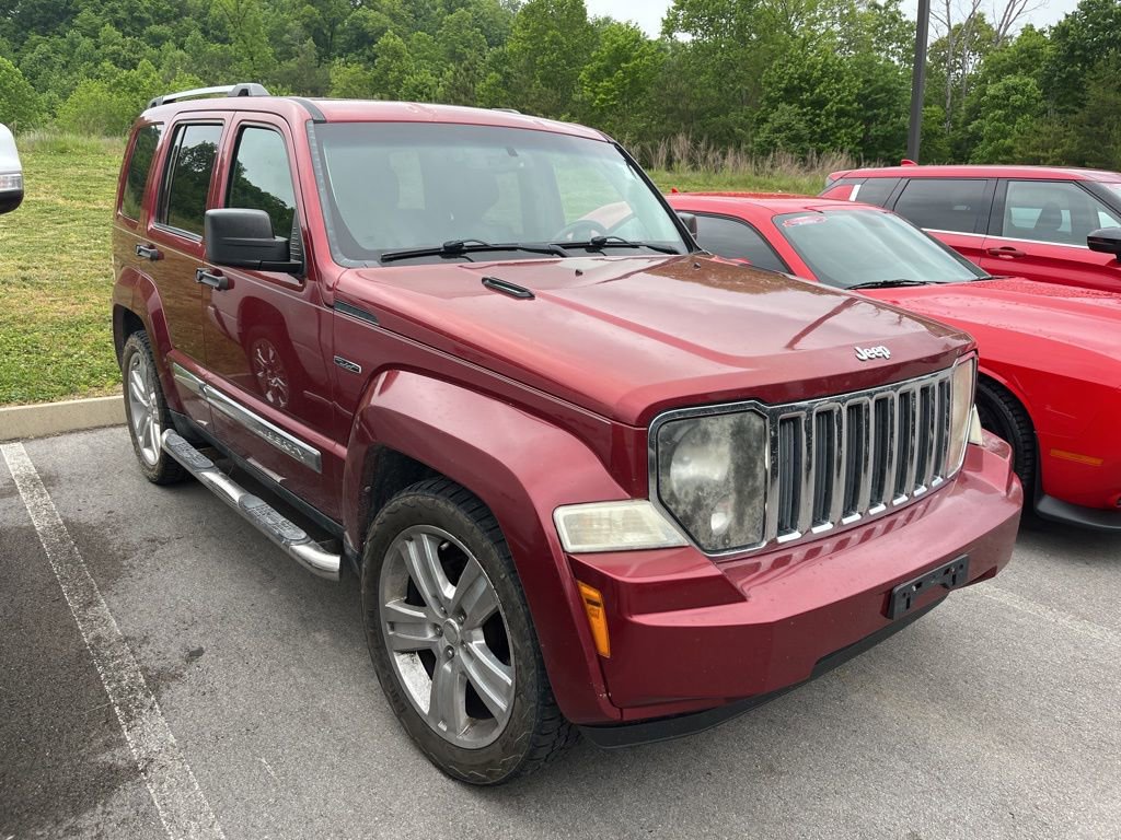 Used 2012 Jeep Liberty Limited Jet w/ Comfort/Convenience Group AWD/4WD image 2