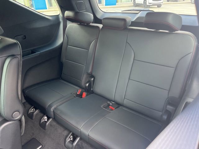 New 2026 Chevrolet Traverse RS w/ LPO, Floor Liner Package FWD image 45
