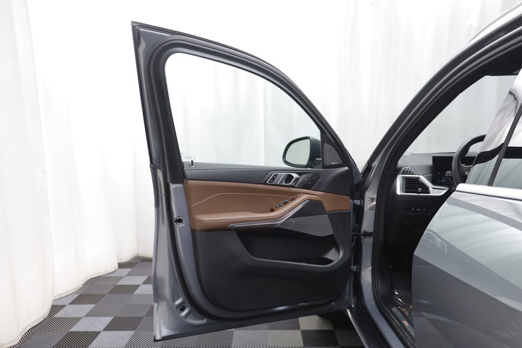 Certified 2026 BMW X5 xDrive40i image 4