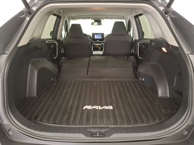Used 2021 Toyota RAV4 XLE w/ Convenience Package image 45