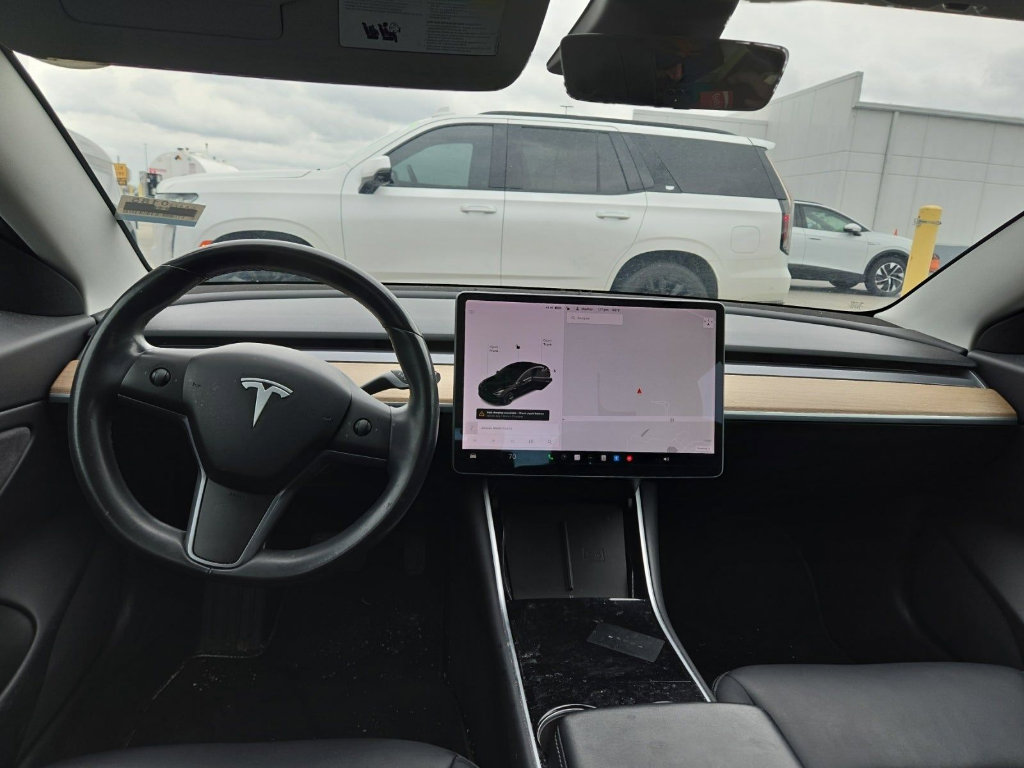 Used 2018 Tesla Model 3 Long Range image 8