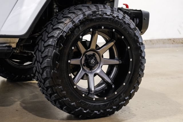 Used 2020 Jeep Gladiator Overland AWD/4WD image 34