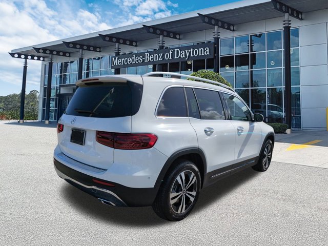 Used 2025 Mercedes-Benz GLB 250 image 4