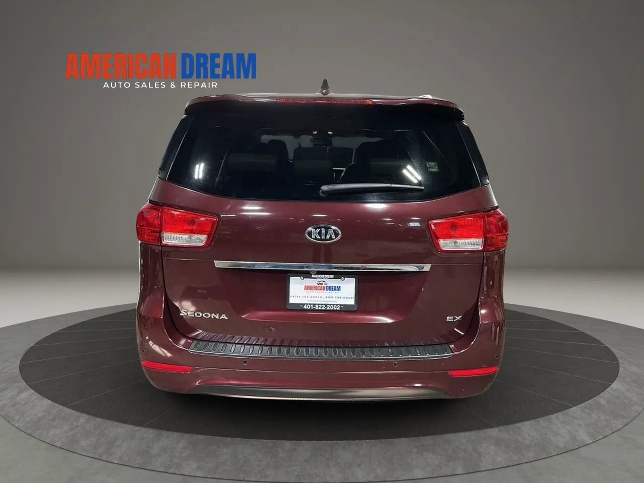 Used 2018 Kia Sedona EX image 4