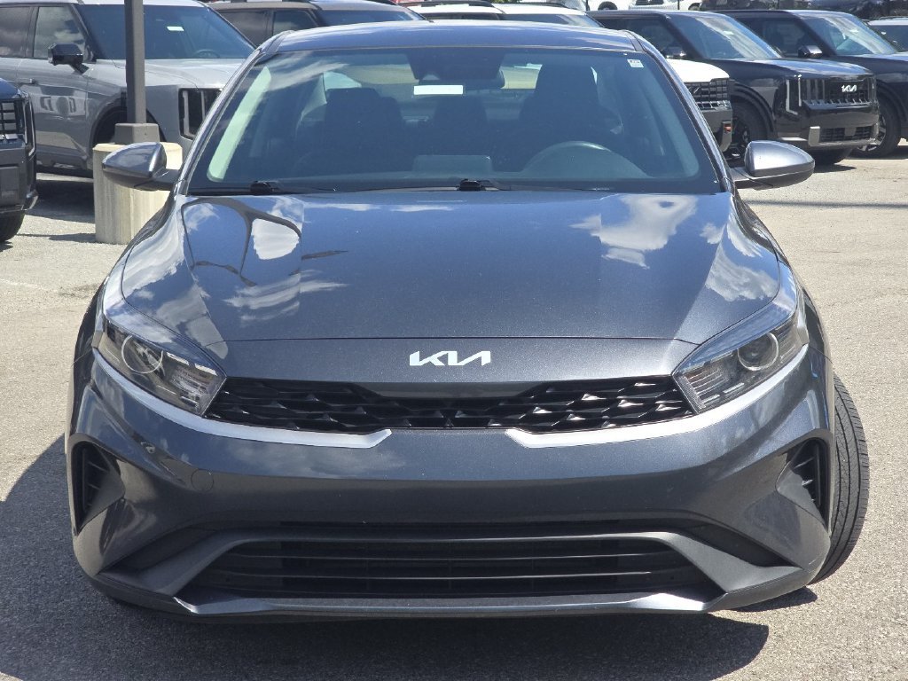 Used 2023 Kia Forte LXS FWD image 8