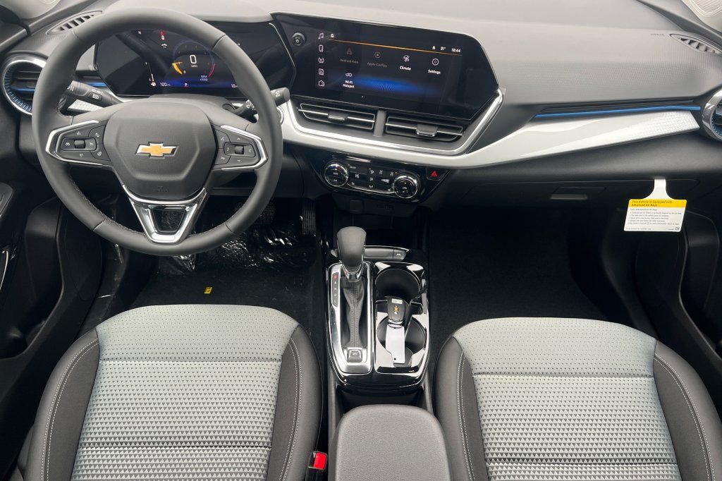 New 2026 Chevrolet Trax LT w/ Driver Confidence Package image 10