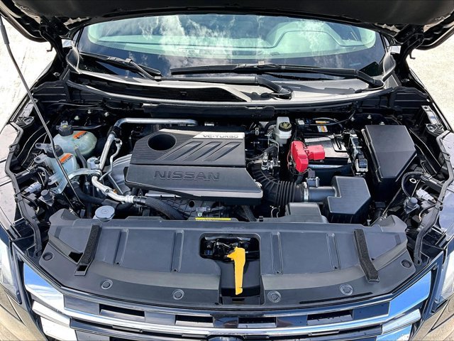 Used 2025 Nissan Rogue SV AWD/4WD image 11