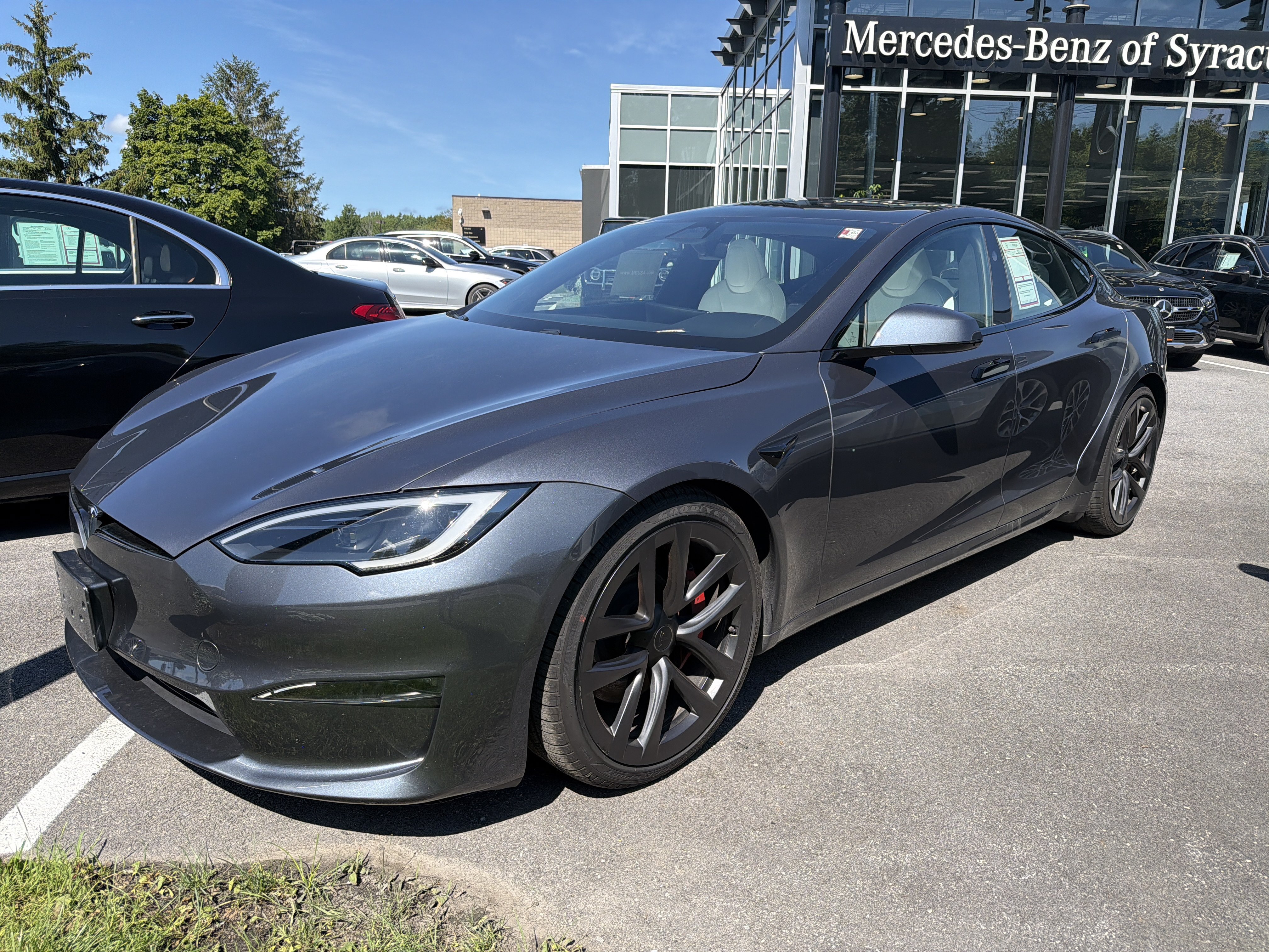 Used 2023 Tesla Model S Plaid AWD/4WD image 4