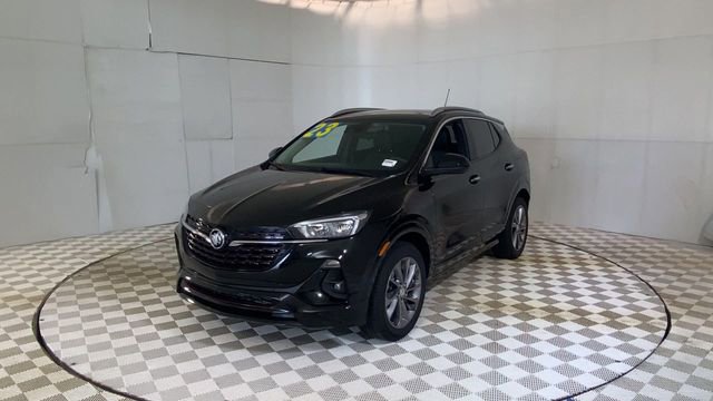 Used 2023 Buick Encore GX Select w/ Sport Touring Package FWD image 4
