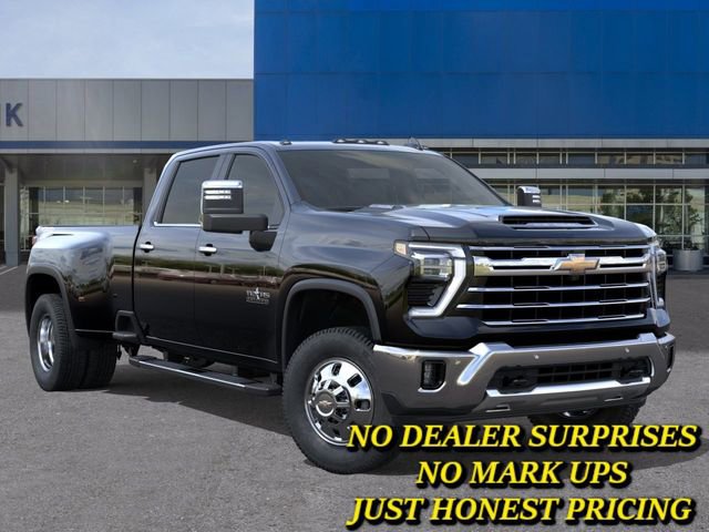 New 2026 Chevrolet Silverado 3500 LTZ w/ LTZ Texas Edition AWD/4WD image 7