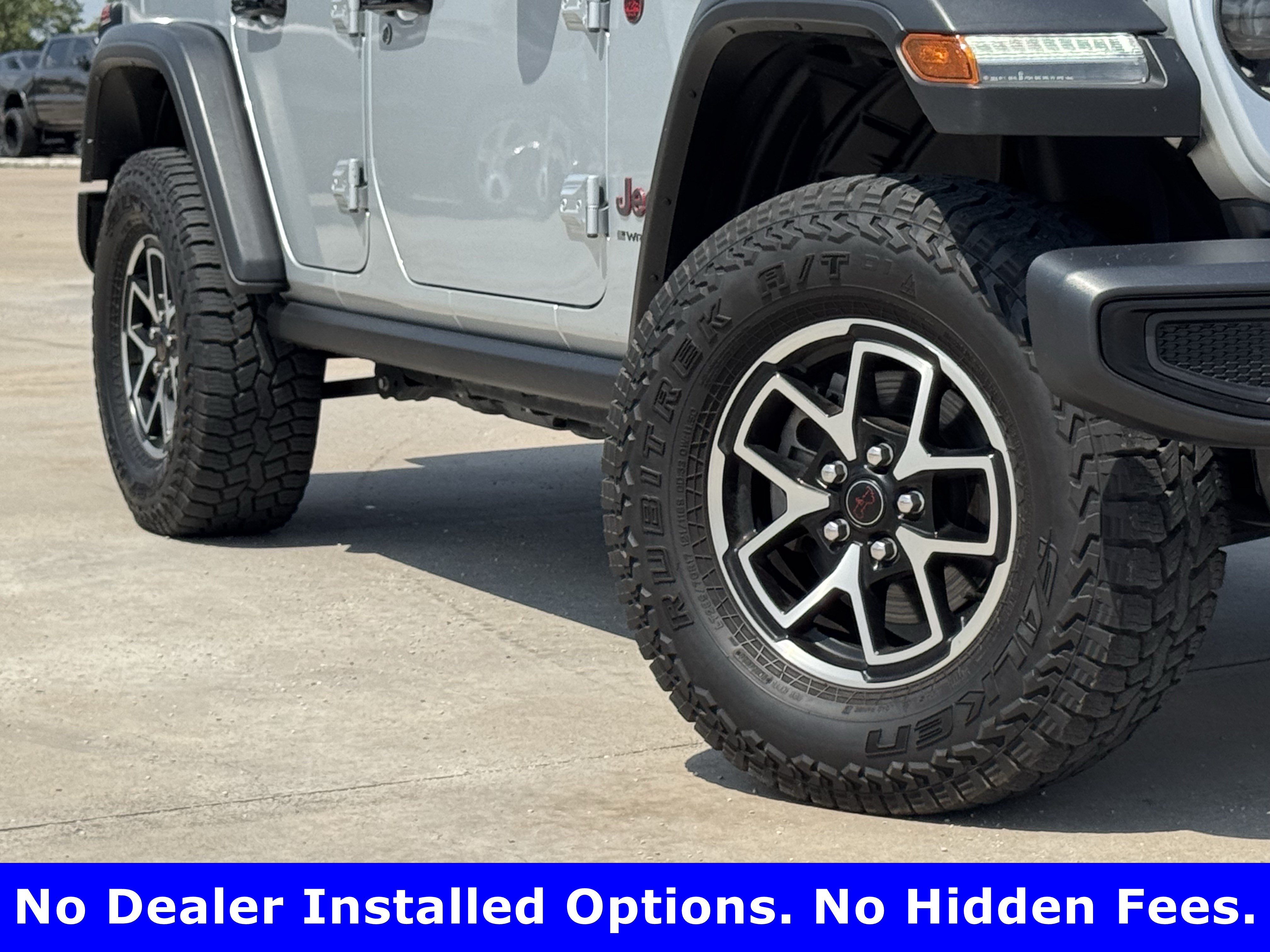 Used 2024 Jeep Wrangler Unlimited Rubicon AWD/4WD image 3