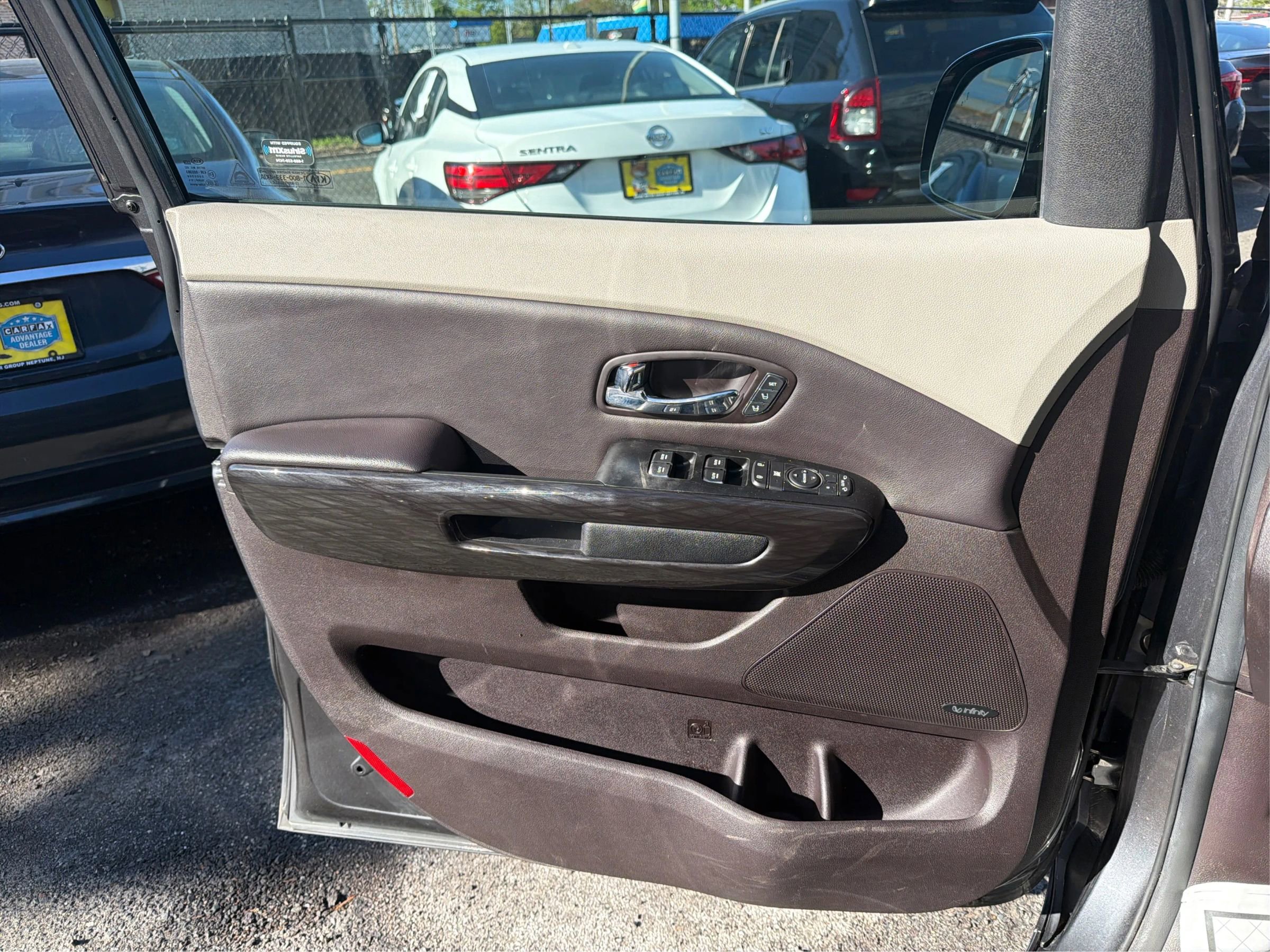 Used 2016 Kia Sedona SX Limited FWD image 21