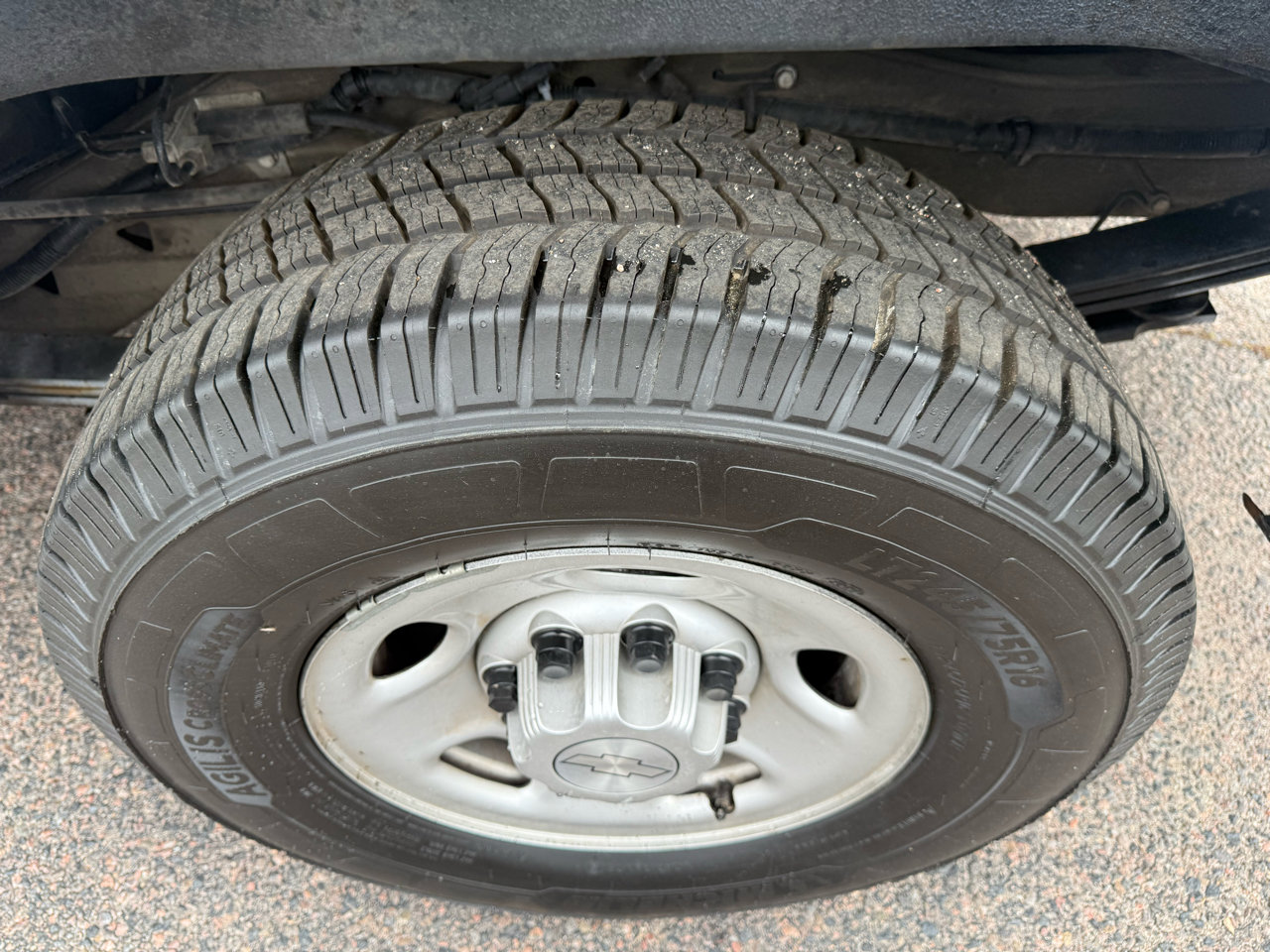 Used 2020 Chevrolet Express 2500 Extended w/ Communications Package image 28