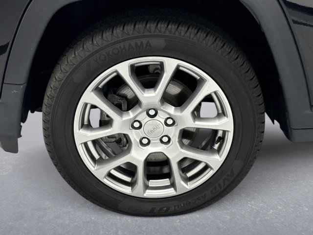 Used 2022 Jeep Compass Latitude image 21