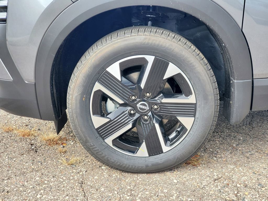 New 2026 Nissan Kicks SV w/ SV Premium Package image 8