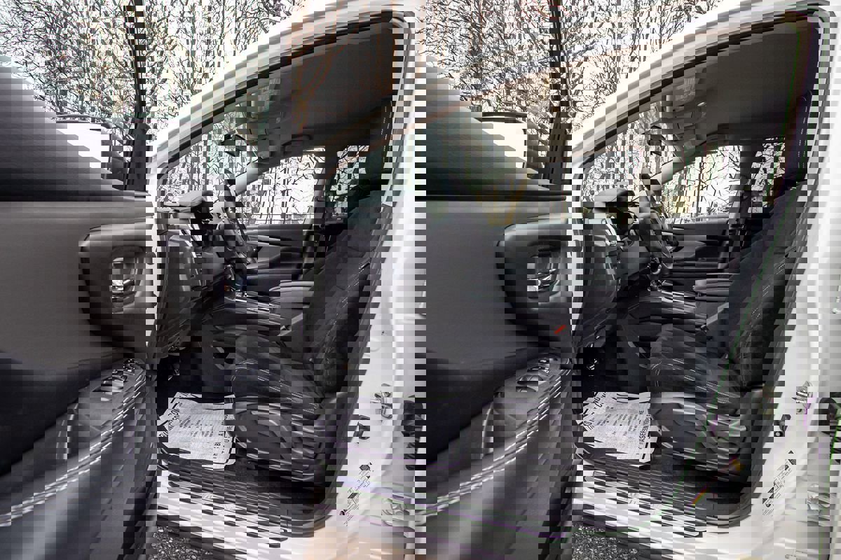 Used 2020 Nissan Murano S image 8