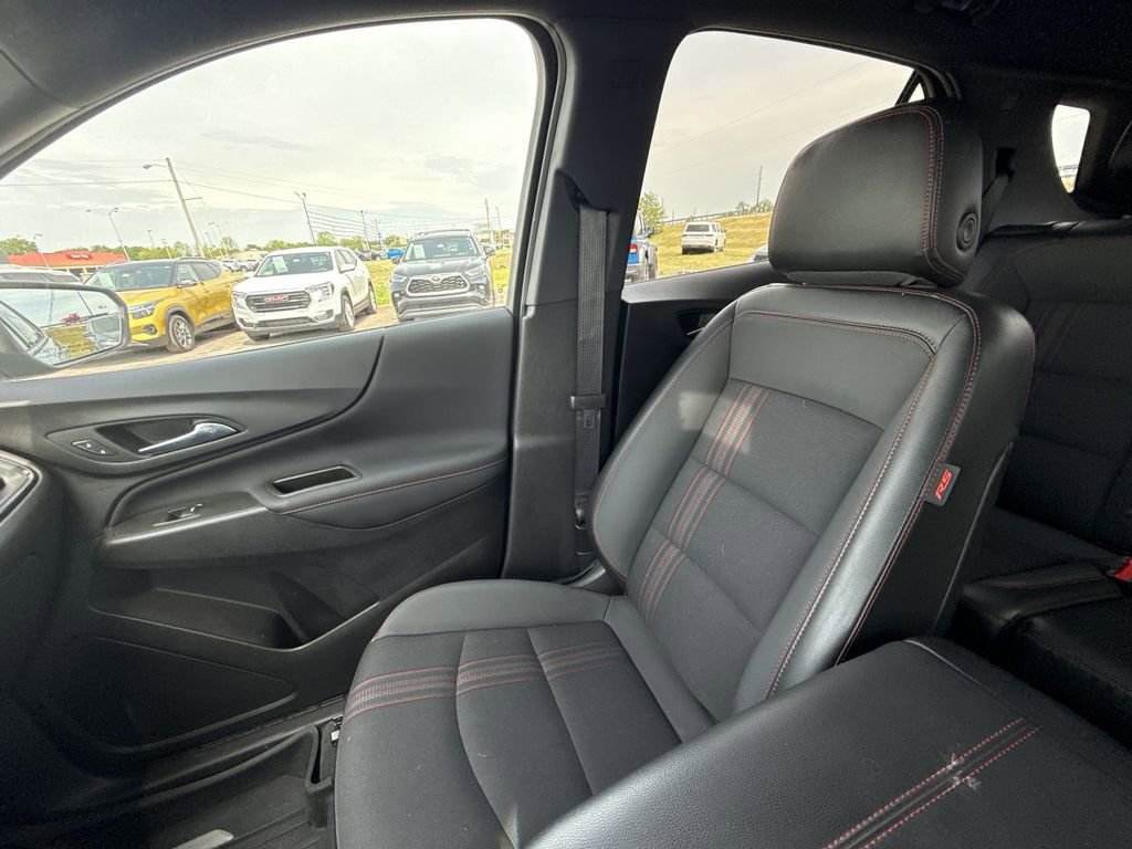 Used 2024 Chevrolet Equinox RS w/ LPO, Floor Liner Package FWD image 31