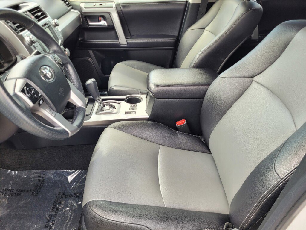 Used 2017 Toyota 4Runner SR5 Premium AWD/4WD image 11