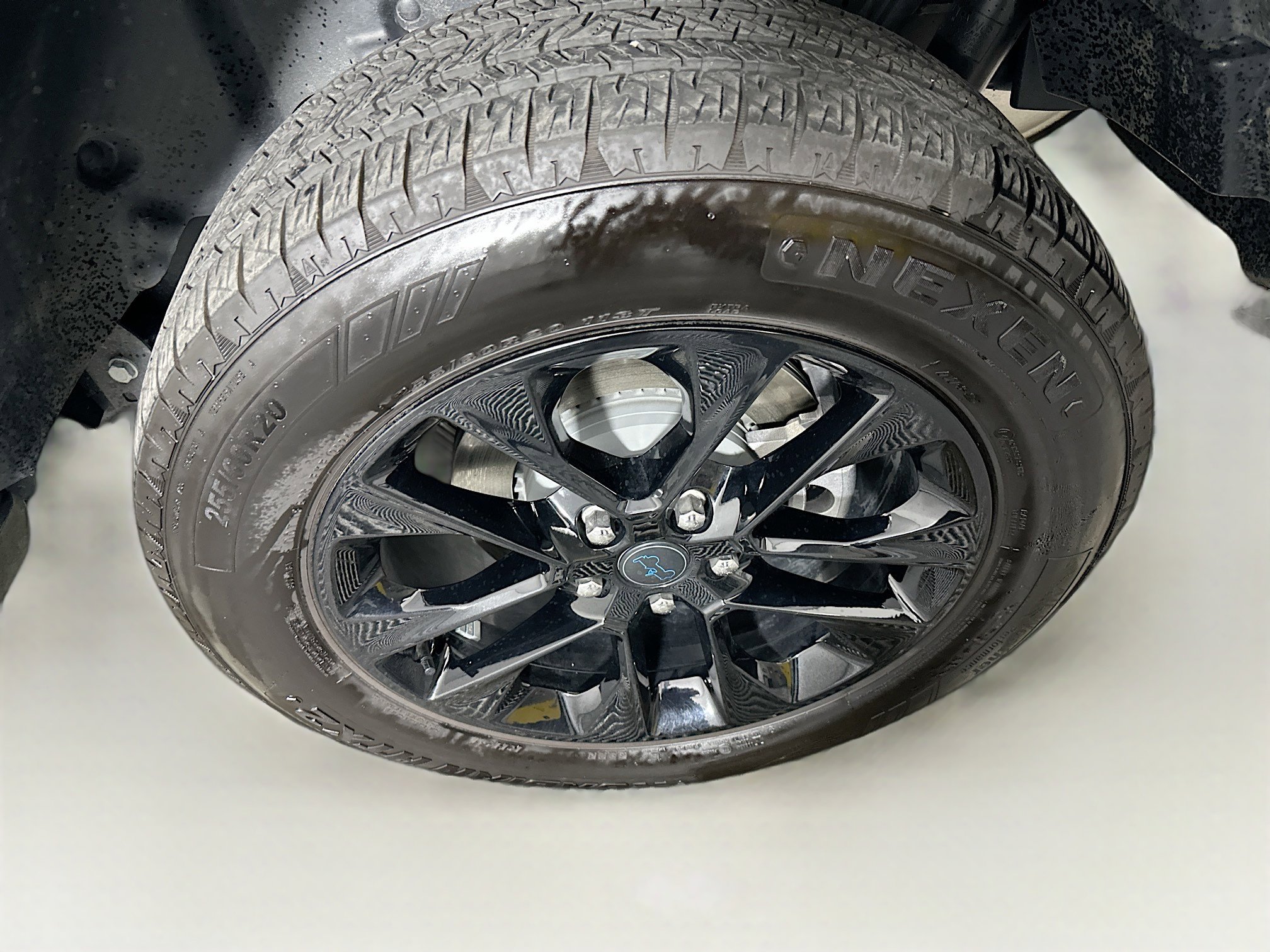 Used 2025 Jeep Wrangler Sahara image 11