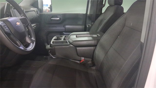 Used 2024 Chevrolet Silverado 2500 Custom w/ Custom Value Package image 9