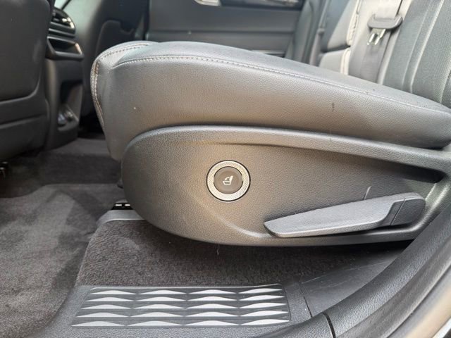 Used 2025 Genesis GV80 2.5T Standard image 18