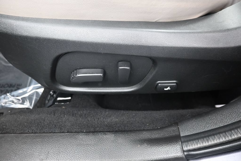 Used 2017 Subaru Forester 2.5i Limited AWD/4WD image 24