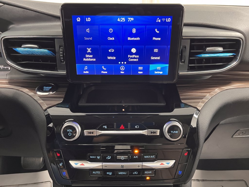 Used 2022 Ford Explorer Limited w/ Equipment Group 301A AWD/4WD image 5