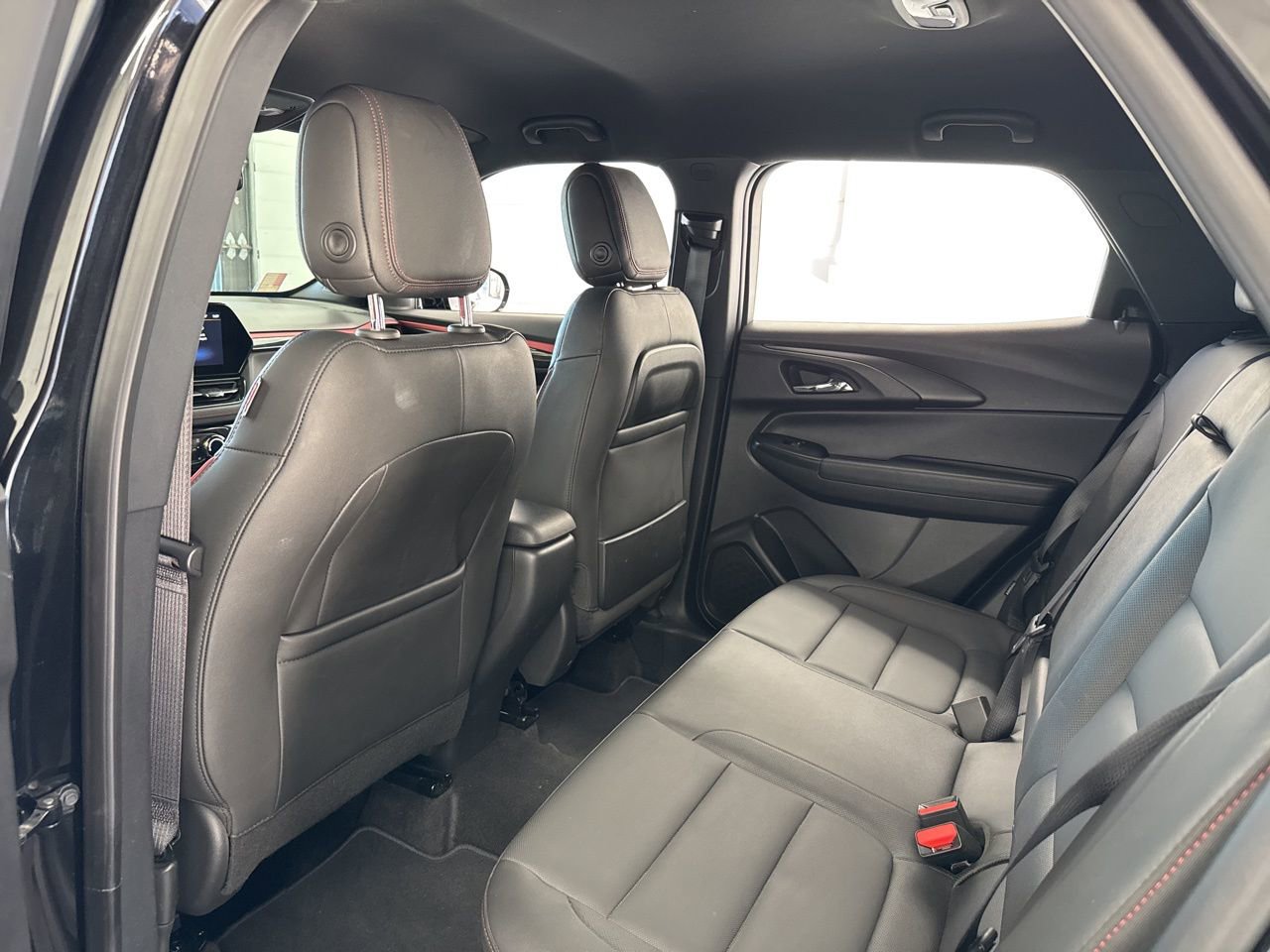 Used 2025 Chevrolet TrailBlazer RS w/ Driver Confidence Package image 37