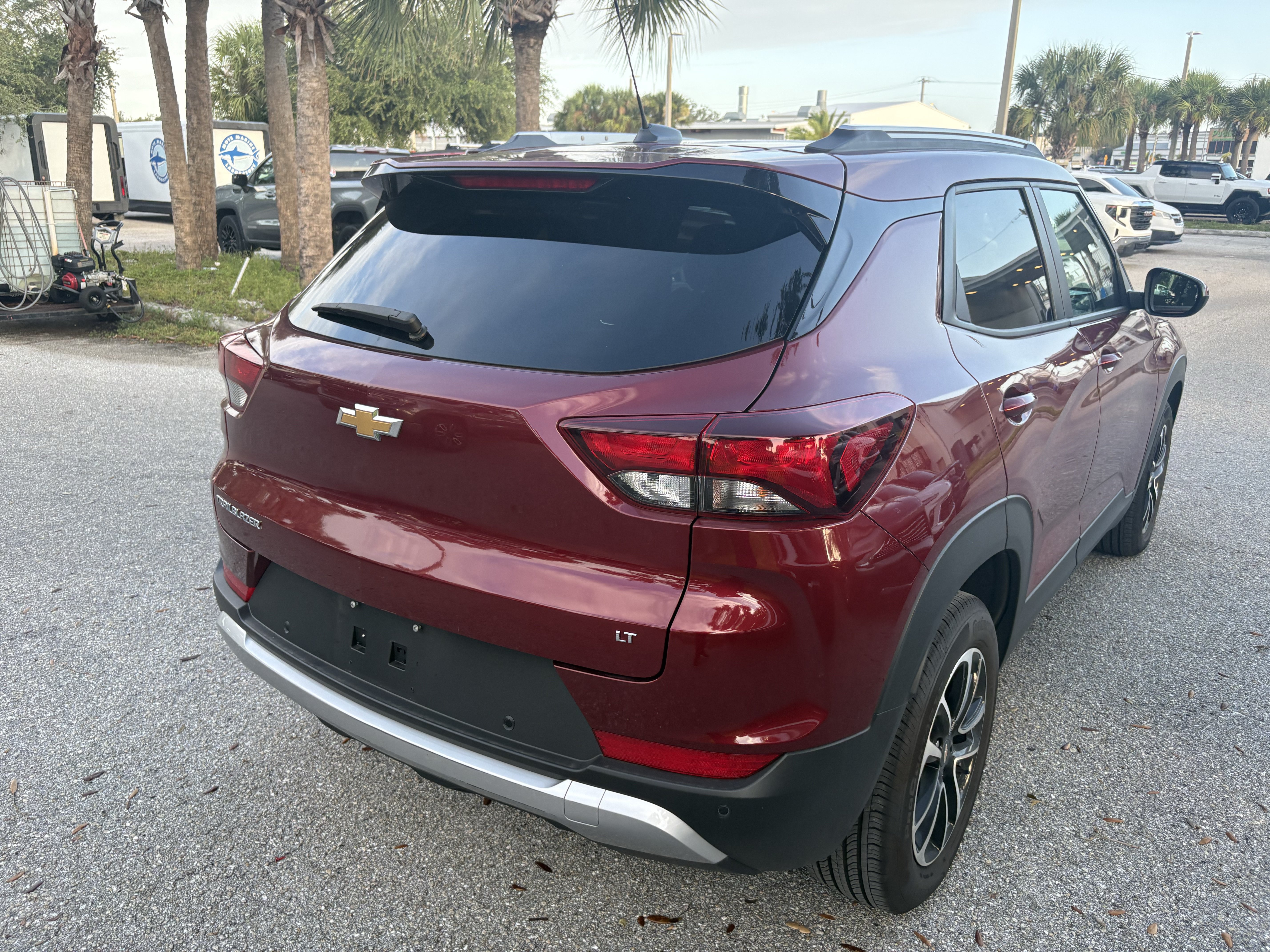 Used 2025 Chevrolet TrailBlazer LT w/ Convenience Package FWD image 7