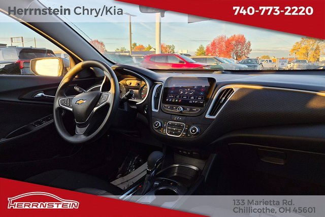 Used 2024 Chevrolet Malibu LT image 26