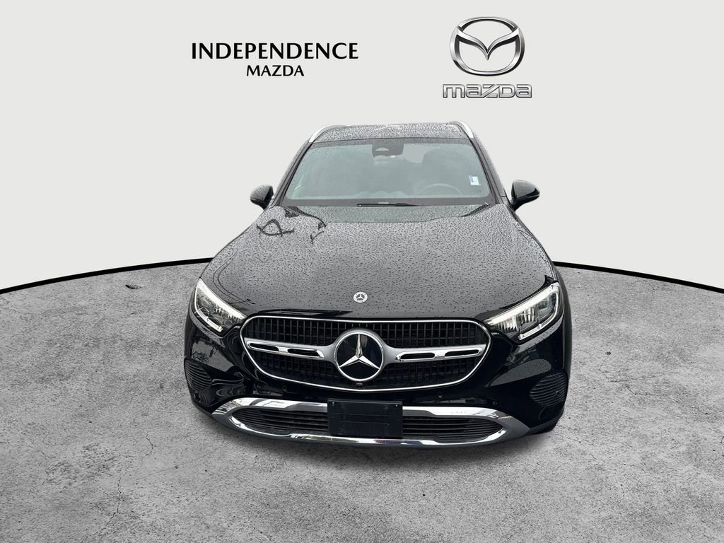 Used 2025 Mercedes-Benz GLC 300 4MATIC image 8