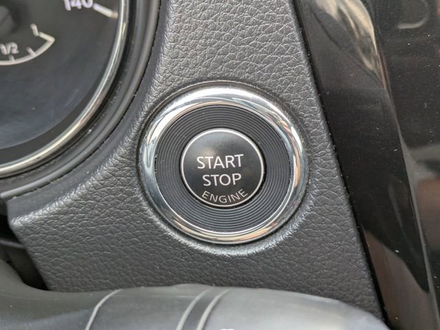 Used 2019 Nissan Rogue SV image 31