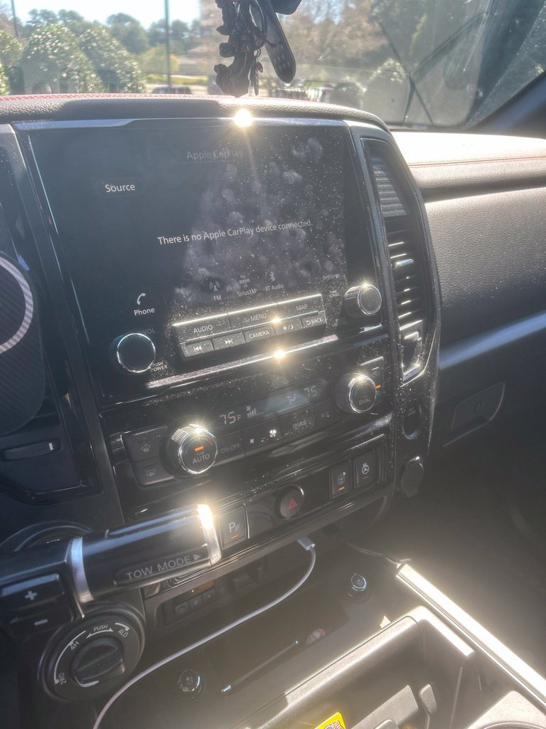 Used 2020 Nissan Titan PRO-4X w/ Pro-4x Convenience Package AWD/4WD image 11