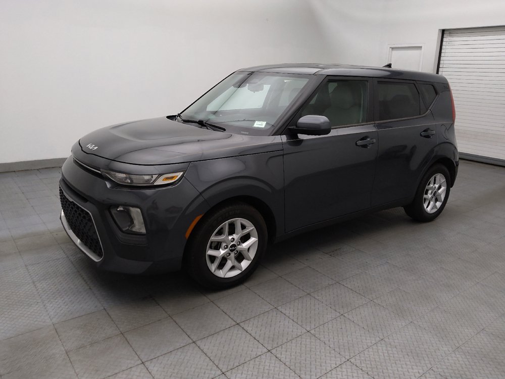 Used 2022 Kia Soul S FWD image 2