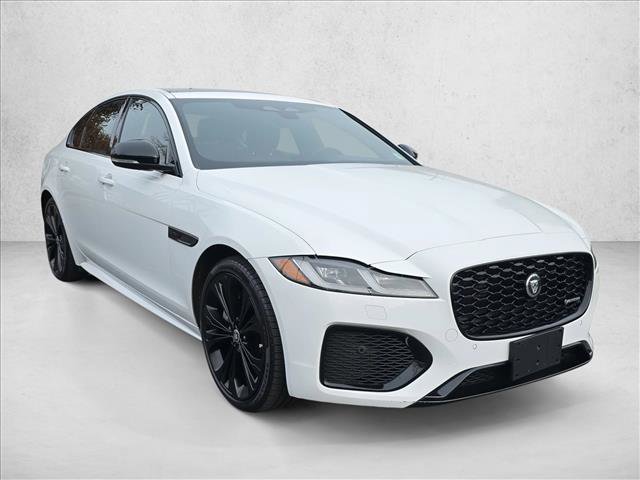 Certified 2024 Jaguar XF R-Dynamic SE image 3